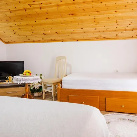 & Hospitality 4* Berat