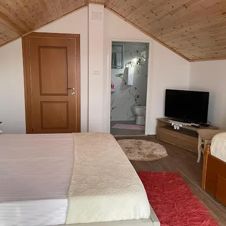 & Hospitality Affittacamere 4*
